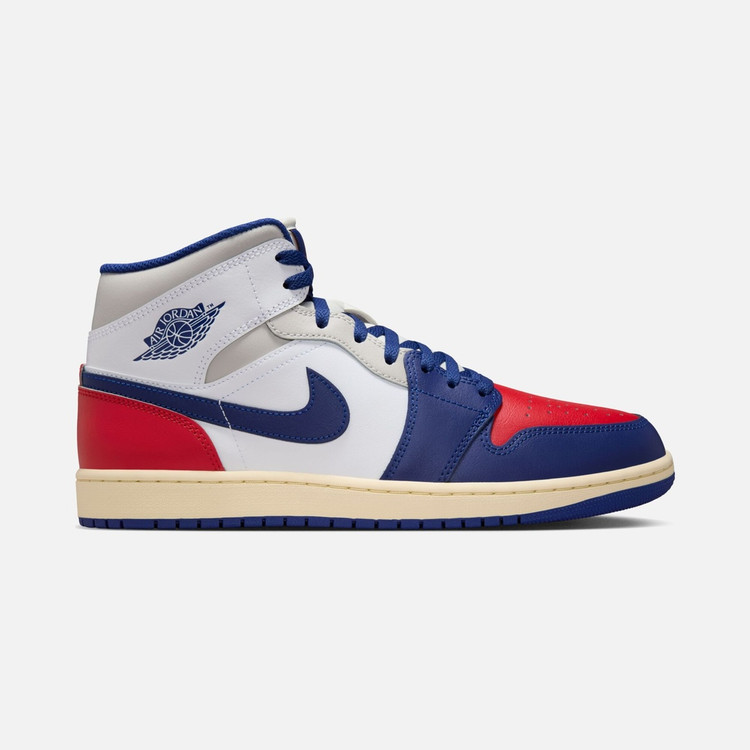 کفش اورجینال استایل و کژوال Nike Air Jordan 1 Mid