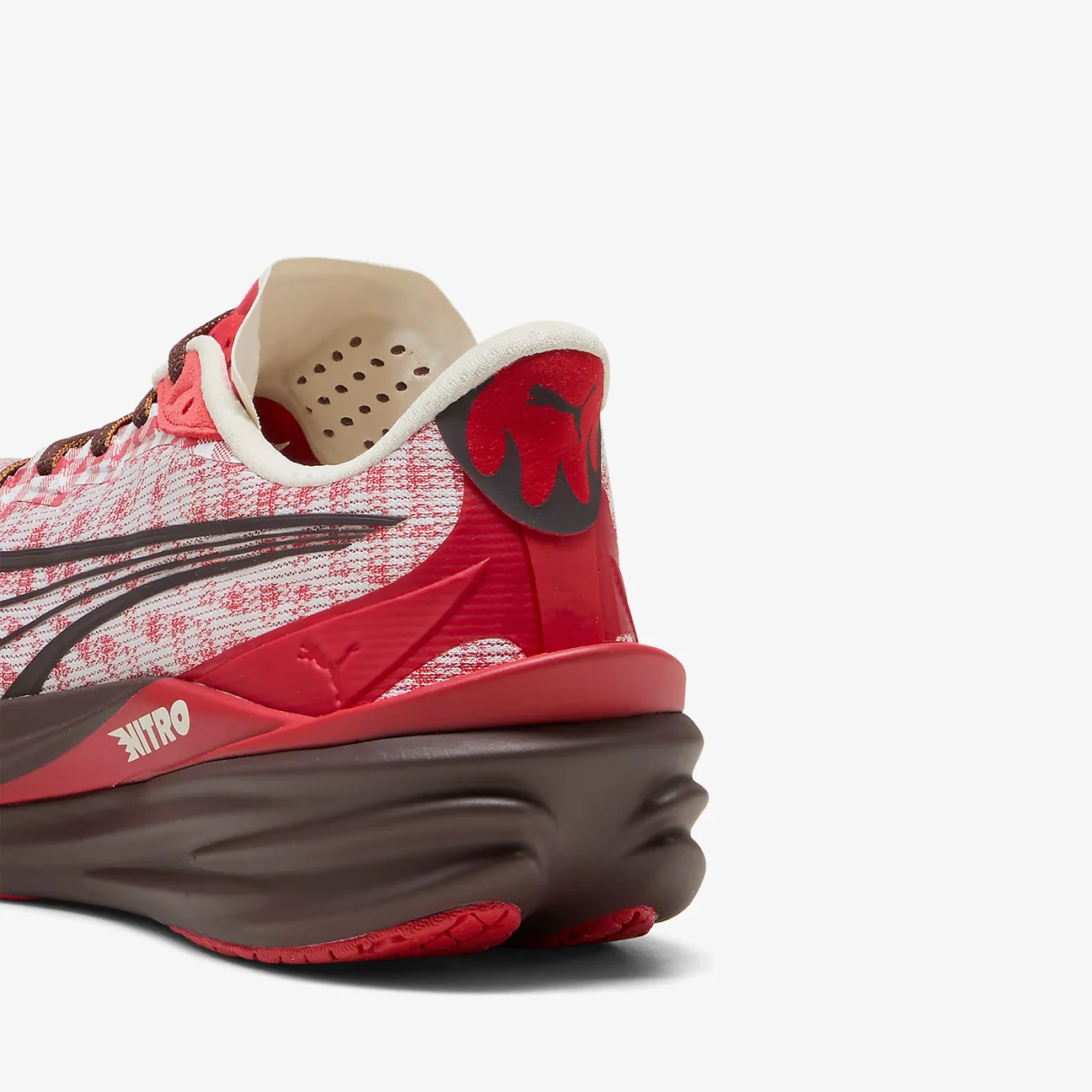 کفش اورجینال و پیاده روی Puma Deviate NITRO 4 Check All Time Red
