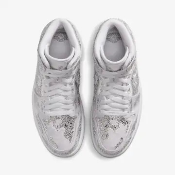 کفش اورجینال استایل و کژوال Jordan Air Jordan 1 Retro High OG x Swarovski 'Vast Grey' (W)