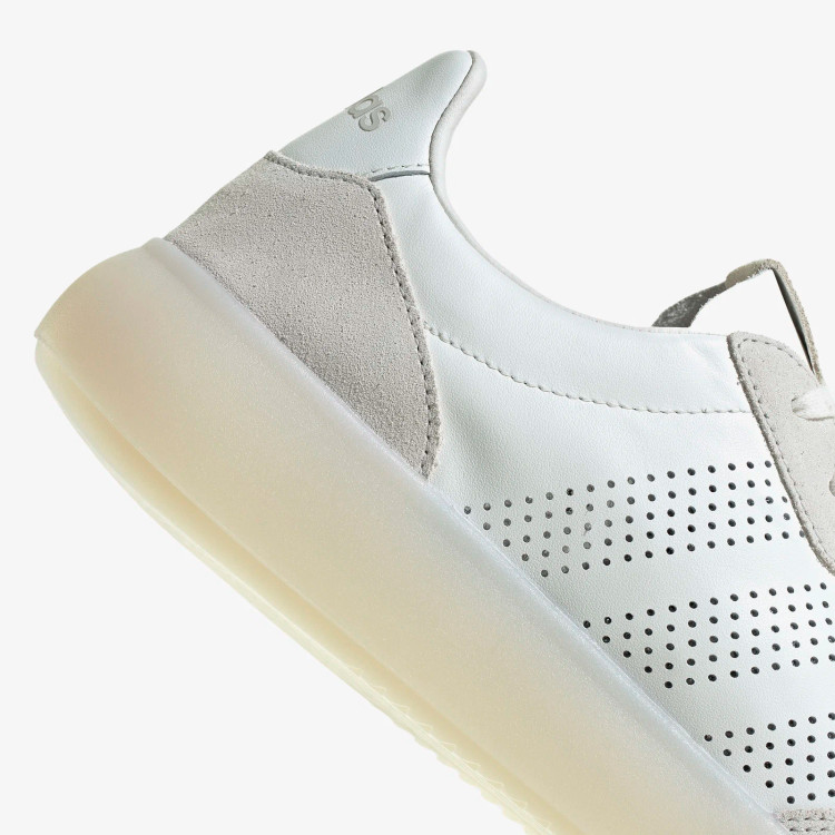 کفش اورجینال استایل و کژوال adidas Barreda Decode