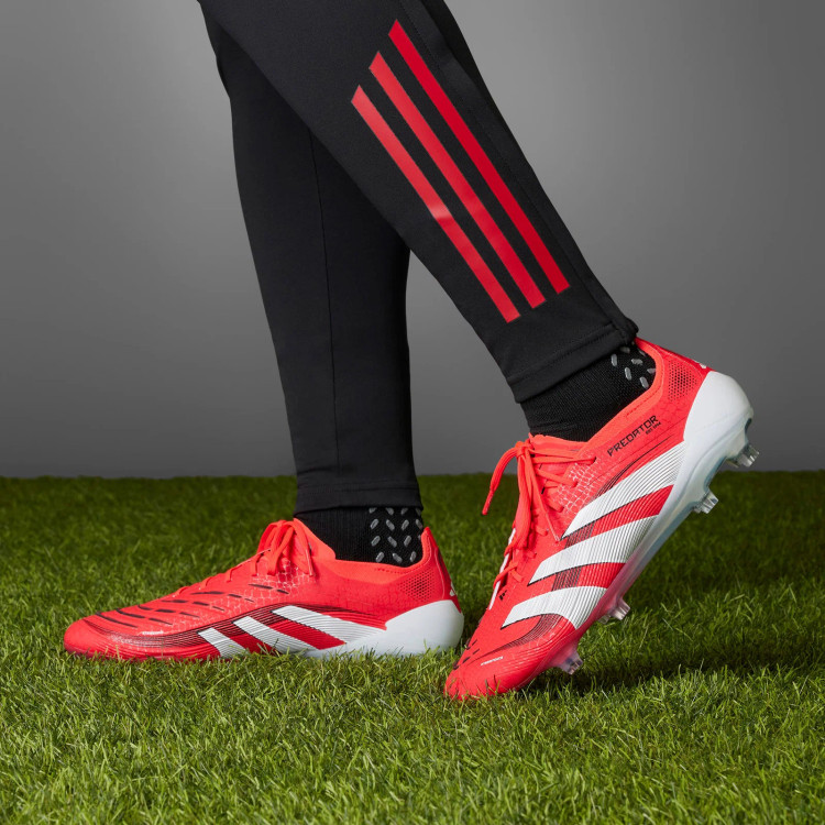 کفش اورجینال فوتبال adidas Predator Elite