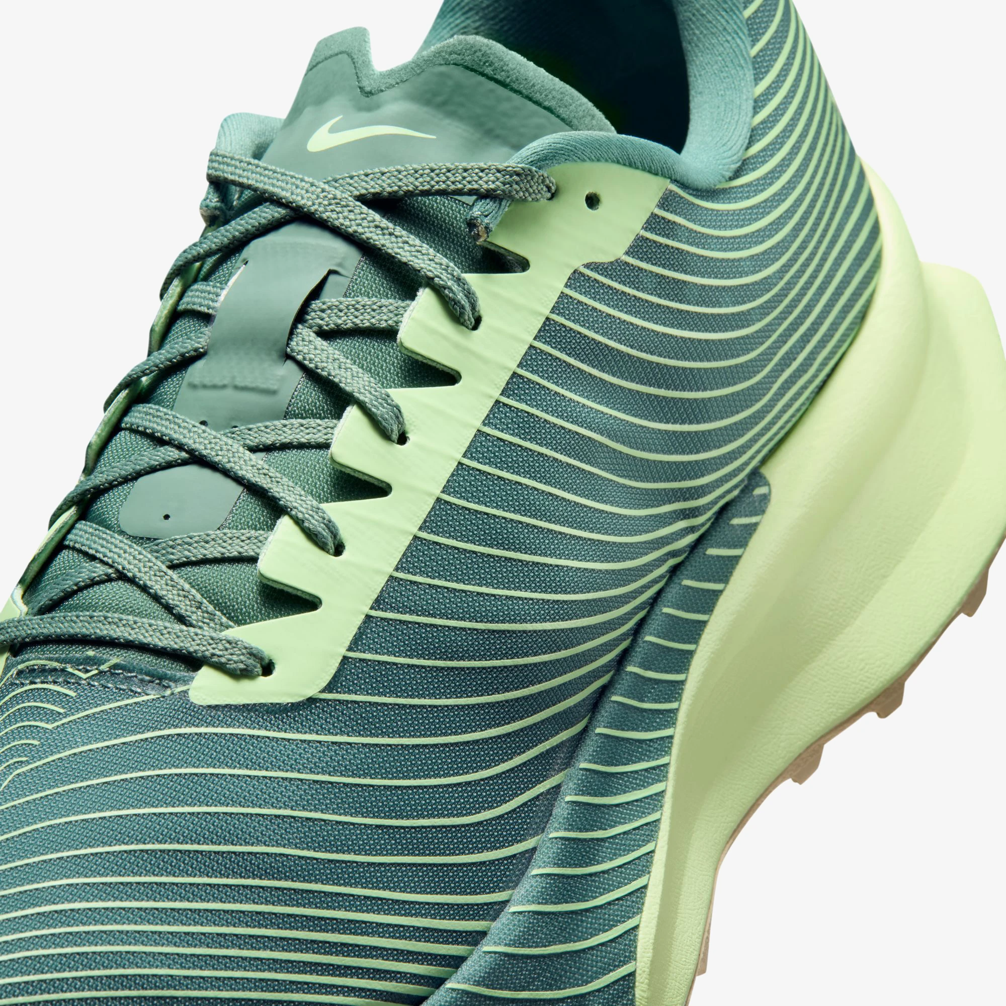 کفش اورجینال رانینگ و پیاده روی Nike ACG Ultrafly Trail 'Dutch Green Barely Volt'